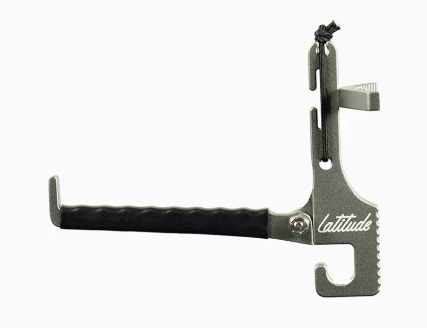 Latitude Bite Bow Hanger