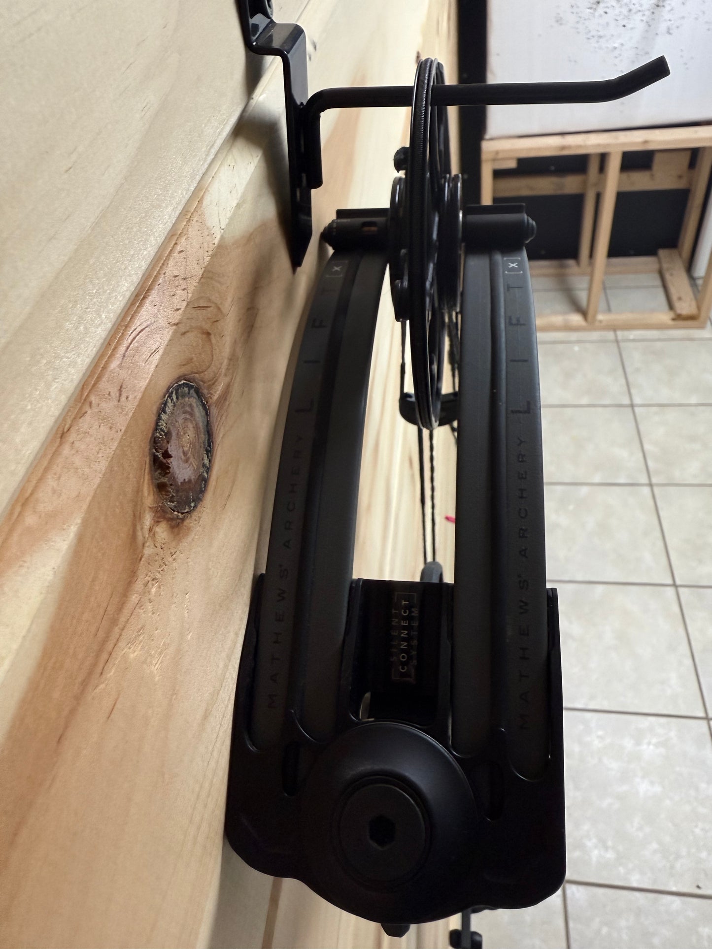 Mathews Lift X 29.5 - Used