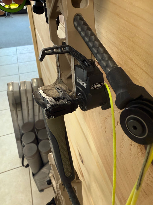 Mathews Lift 33 - Used