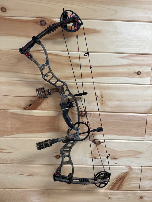 Hoyt Vector 35 - Used